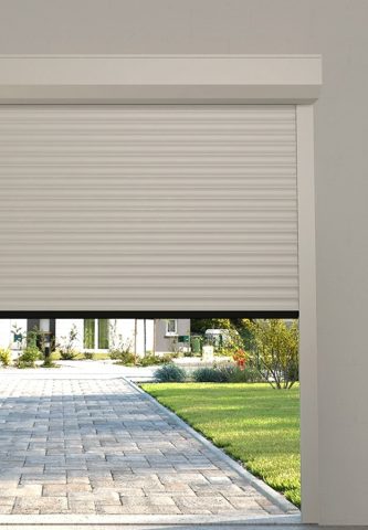 Sécuristes de France : porte de garage enroulable, solution compacte et sécurisée