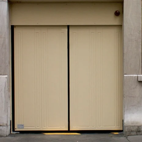 Porte de garage battante principal Porte de garage battante